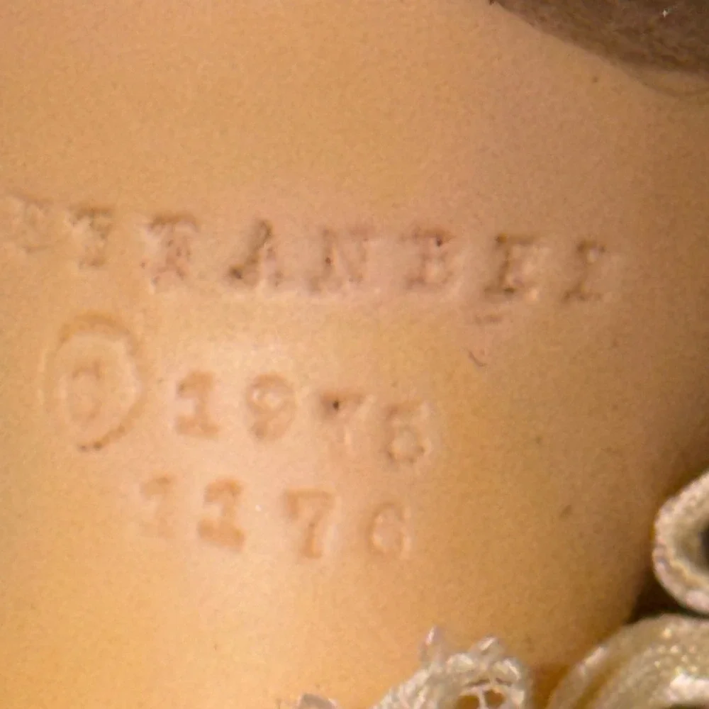Effanbee‎ Doll 11